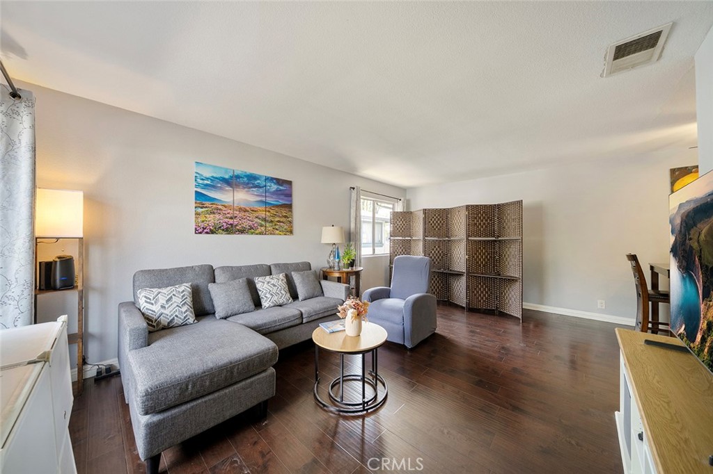 871 W 13th Street 4