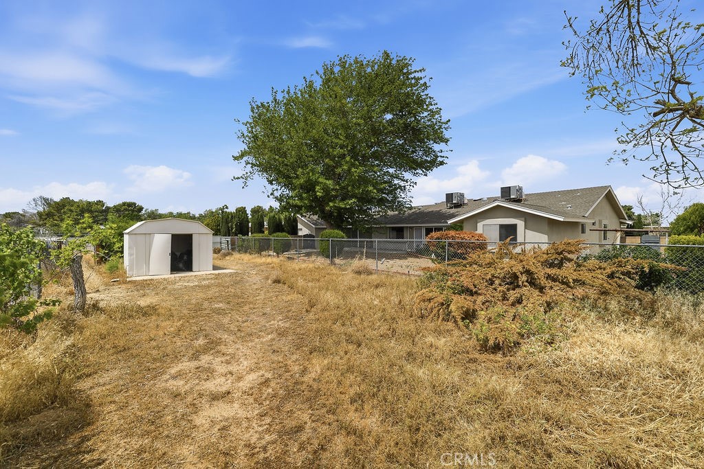 2350 W Avenue M8