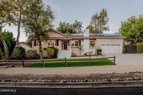 Photo of 1039 Nonchalant Drive, Simi Valley, CA 93065 (MLS # 226003977)