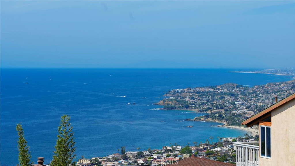 1040 La Mirada Street