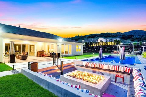 21992 Wilgen Rd Escondido CA 92029