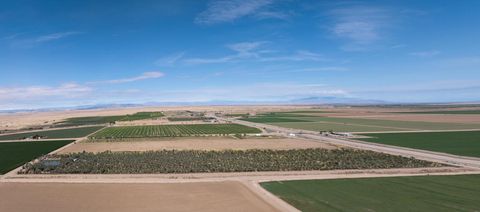 5296 Buck Road Westmorland CA 92281
