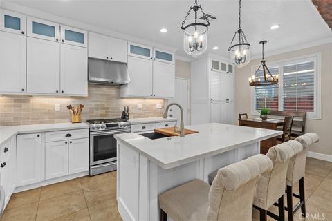 Tiny photo for 32988 Casala Court, Temecula, CA 92592 (MLS # SW26047467)