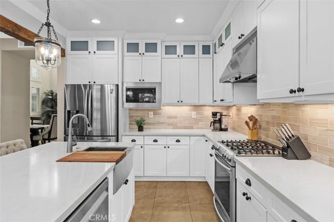 Tiny photo for 32988 Casala Court, Temecula, CA 92592 (MLS # SW26047467)