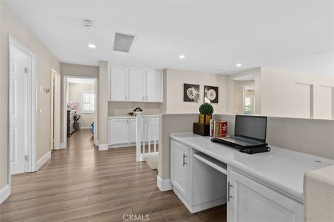 Tiny photo for 32988 Casala Court, Temecula, CA 92592 (MLS # SW26047467)