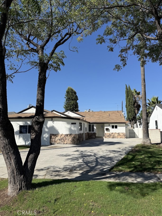 Properties 1 9762 Stanwin Avenue