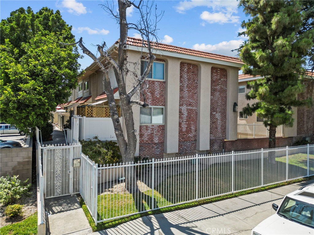 10155 De Soto Avenue 104