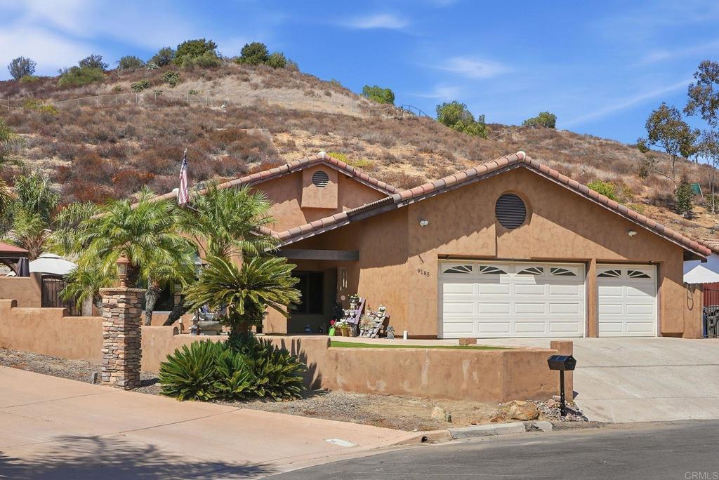 9185 Canyon Park