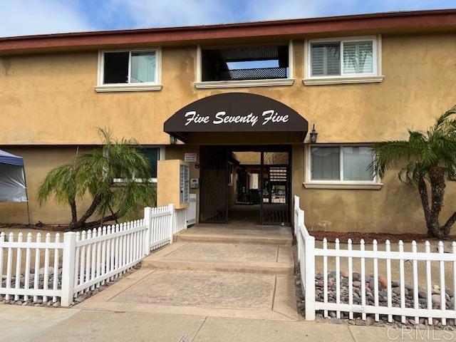 A beautifully newly painted 3 bedroom 1 bathroom condo close to beach. Unit has stackable washer/dryer. Includes gas stove, refrigerator, microwave, dishwasher. Granite counter tops, carpet and flooring. Includes 1 parking space. Rent includes water and trash. Renter's Insurance required. No pets.