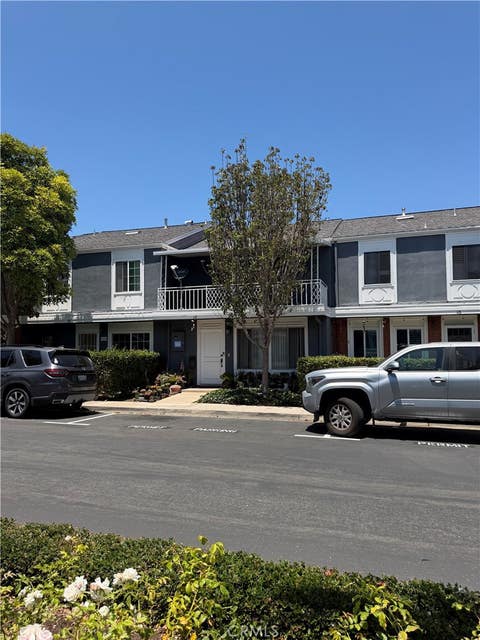Photo of 117 Yorktown LN, Costa Mesa, CA 92626 (MLS # PW26130952)