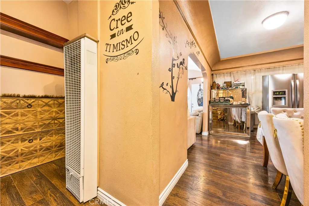 Los Angeles, California 90001, United States, 2 Bedrooms Bedrooms, ,1 BathroomBathrooms,Residential,Active,178655