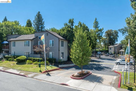 Photo of 2005 San Jose Dr, Antioch, CA 94509 (MLS # 41138958)