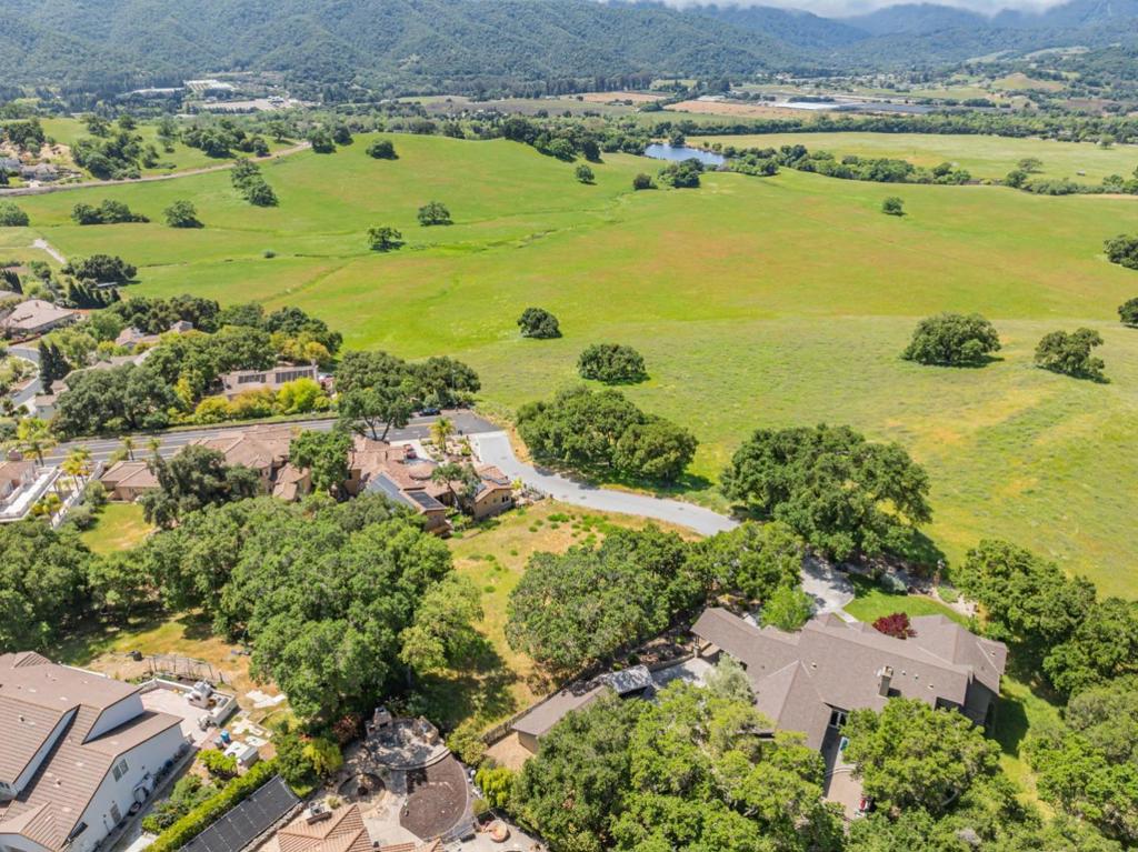 2391 Mantelli Drive