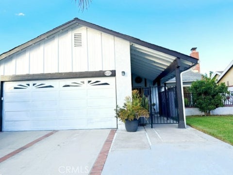 Photo of 4521 Parkglen CIR, Irvine, CA 92604 (MLS # NP26227801)
