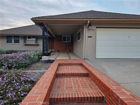Photo of 797 La Grange Ave, Newbury Park, CA 91320 (MLS # SR26030265)