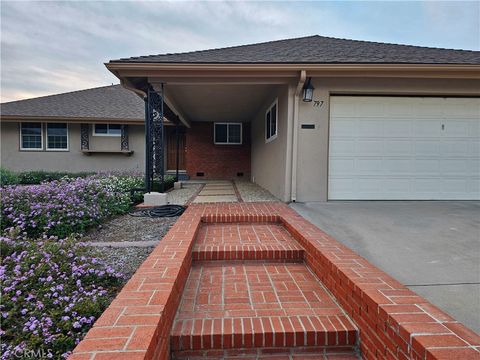 797 La Grange Newbury Park CA 91320