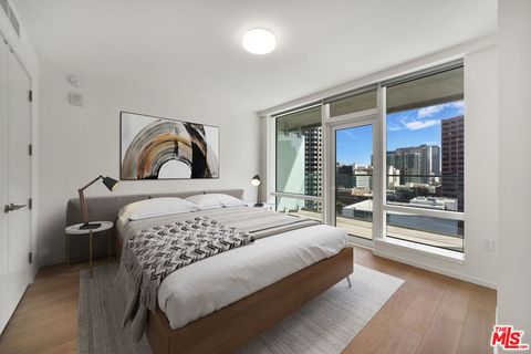 877 Francisco Street 1523 Los Angeles CA 90017