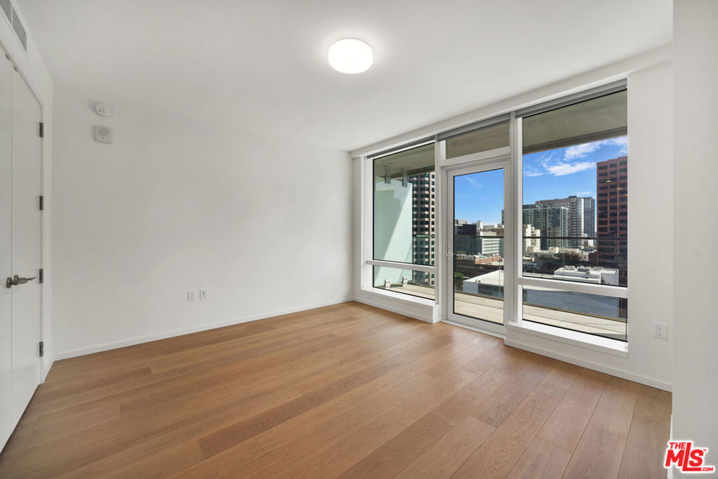 877 Francisco Street 1523