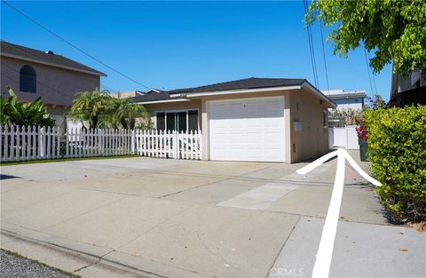 Photo of 2509 Clark Lane #A, Redondo Beach, CA 90278 (MLS # SB26064084)