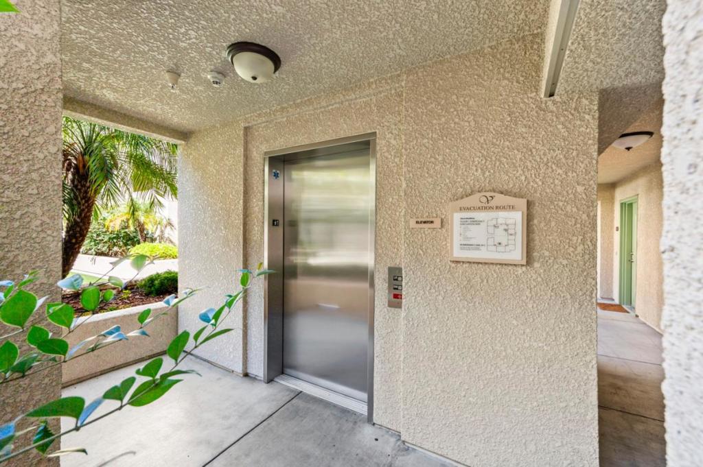 3128 Loma Verde Drive 312