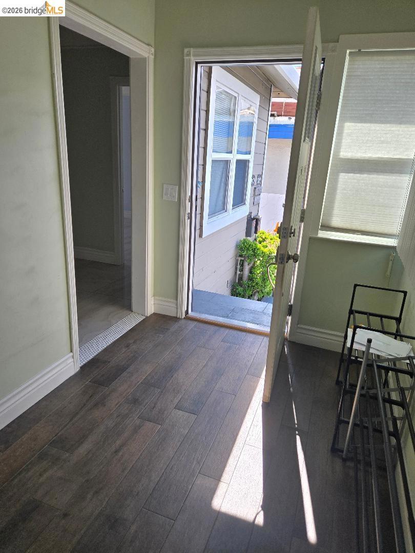 15540 15540 Hesperian Blvd