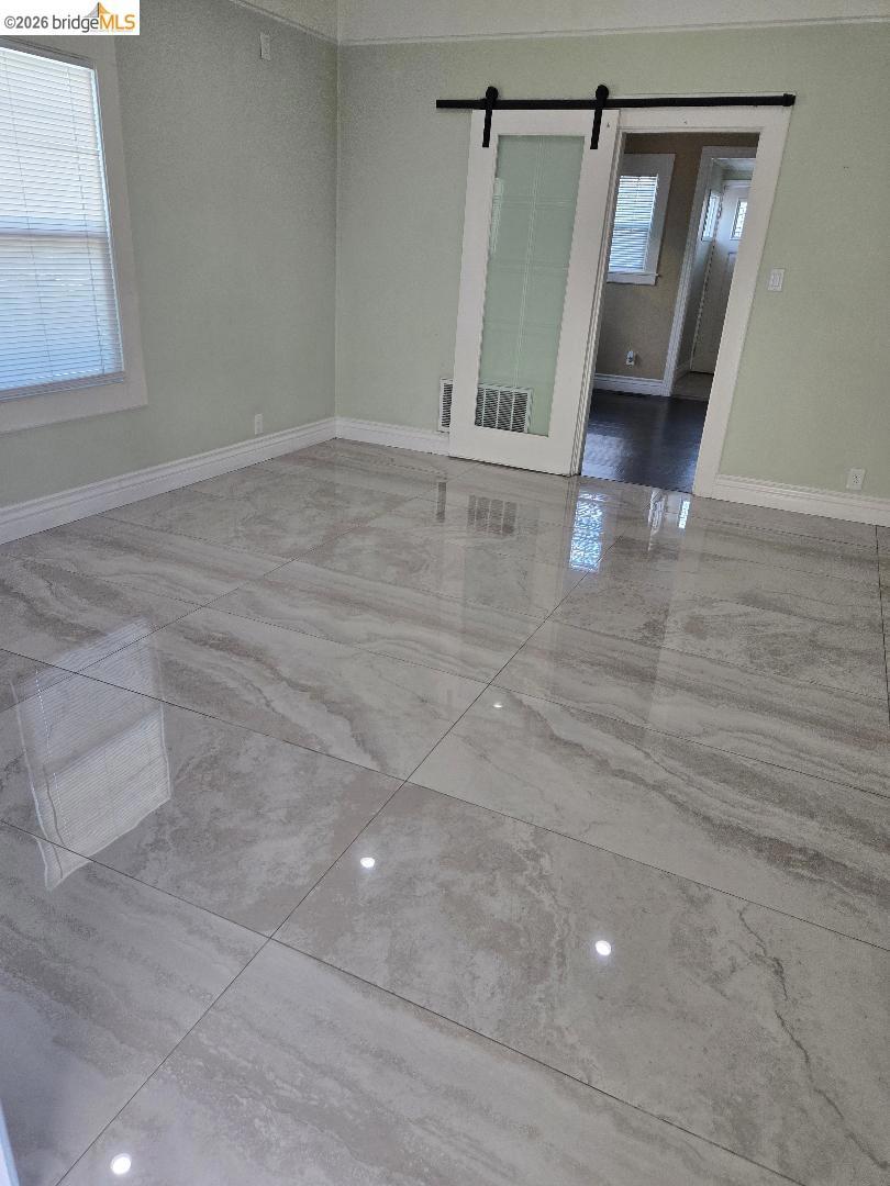 15540 15540 Hesperian Blvd