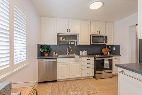 Tiny photo for 83 W Garden Green, Port Hueneme, CA 93041 (MLS # SR26041774)