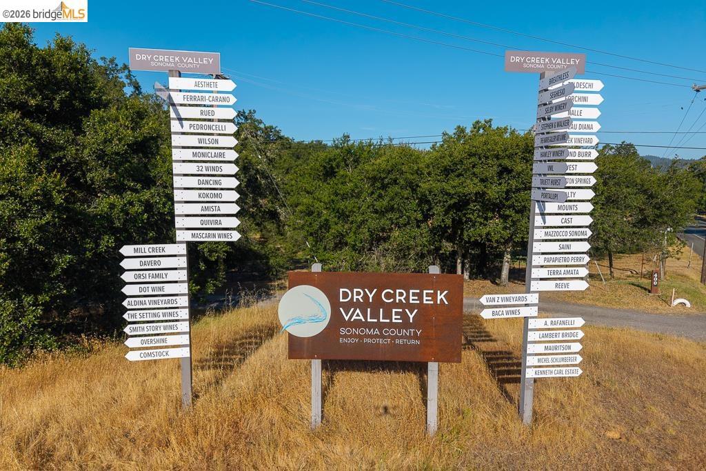 838 Dry Creek