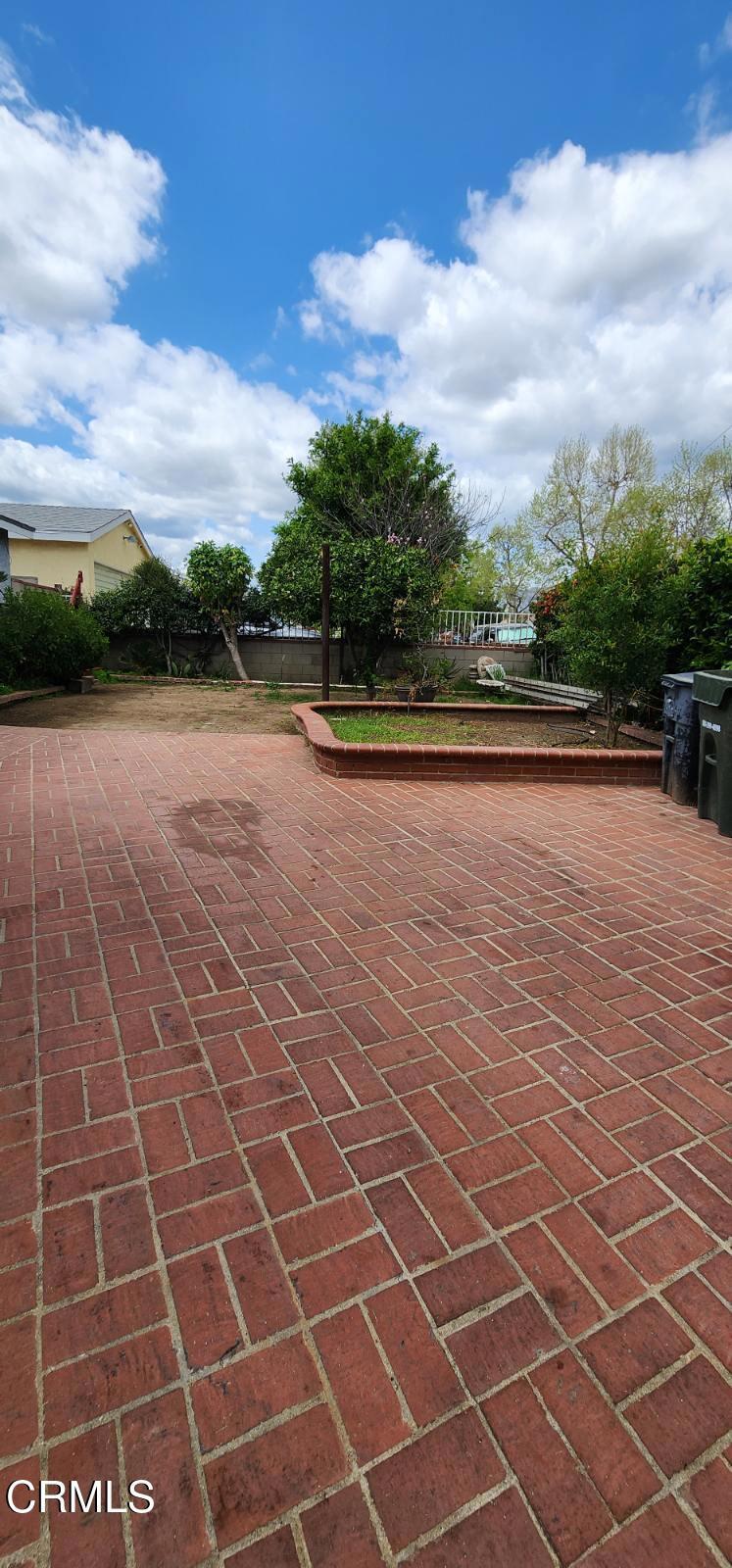1524 Coronel Street