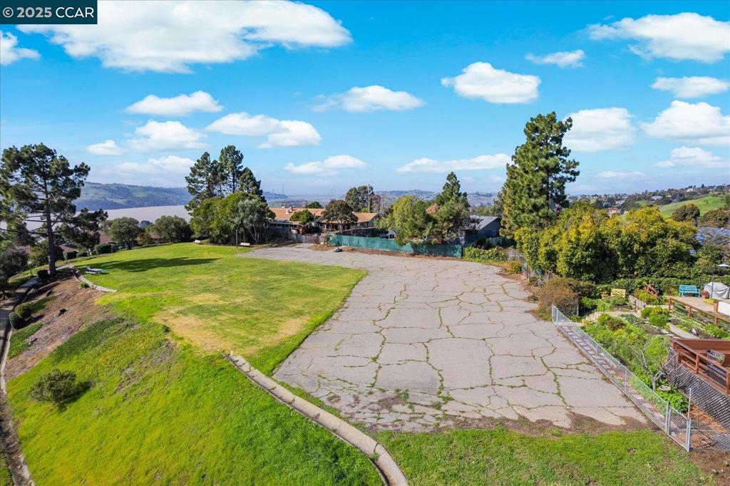 THE TERRACES - Residential