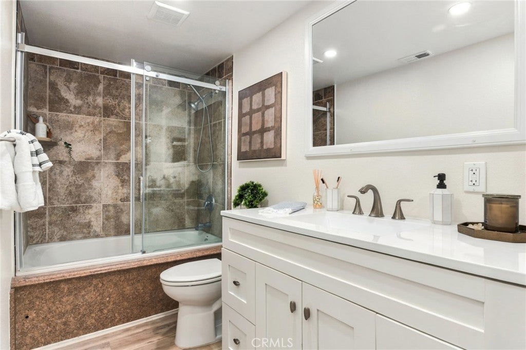 14 Surfside Ct Court, Newport Beach CA 92663 - Photo 16