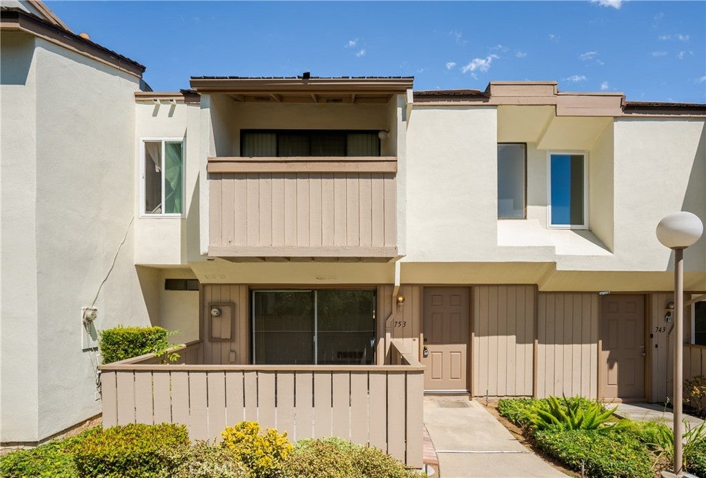 753 Wagon Wheel CIR
