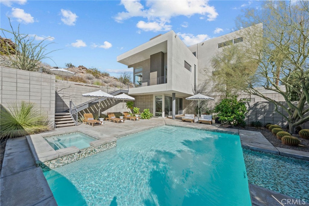 Palm Canyon (60040) - Residential