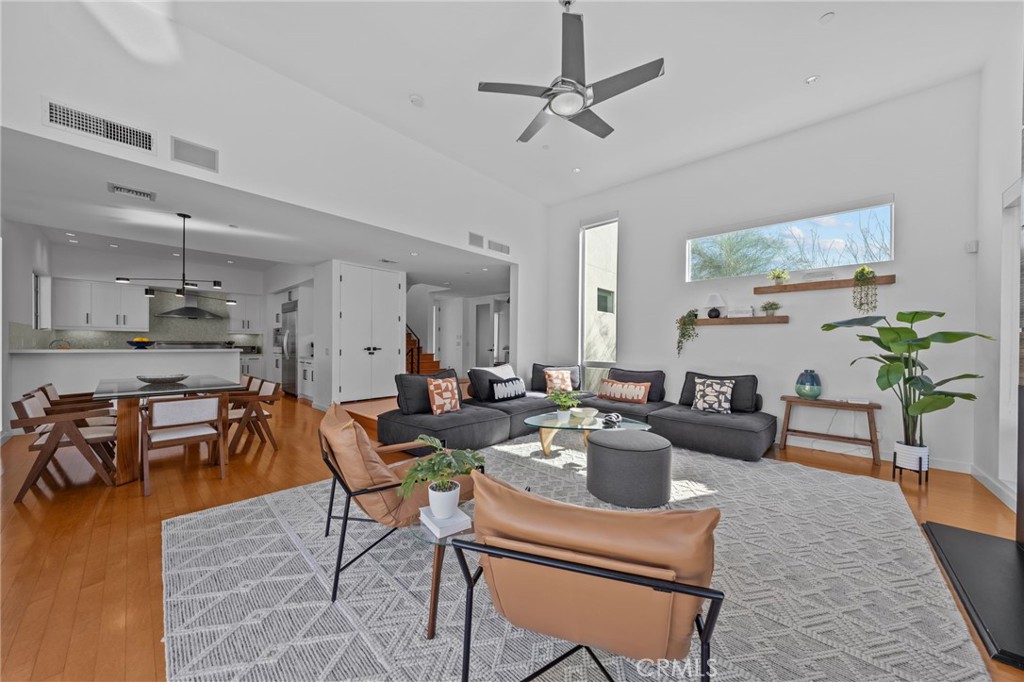 Palm Canyon (60040) - Residential