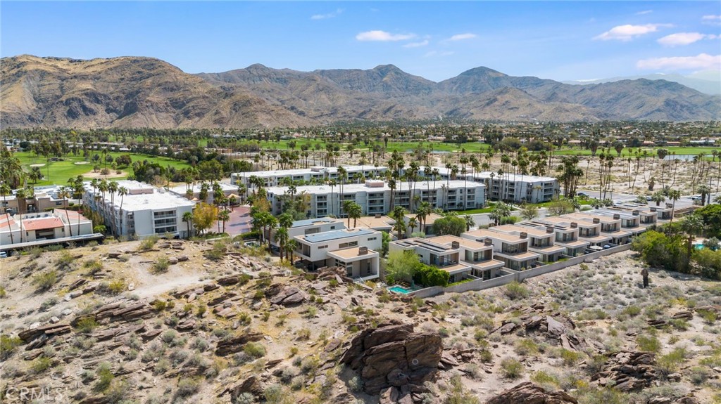 Palm Canyon (60040) - Residential