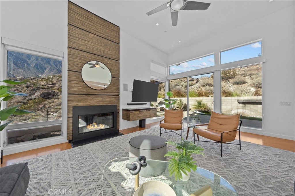 Palm Canyon (60040) - Residential