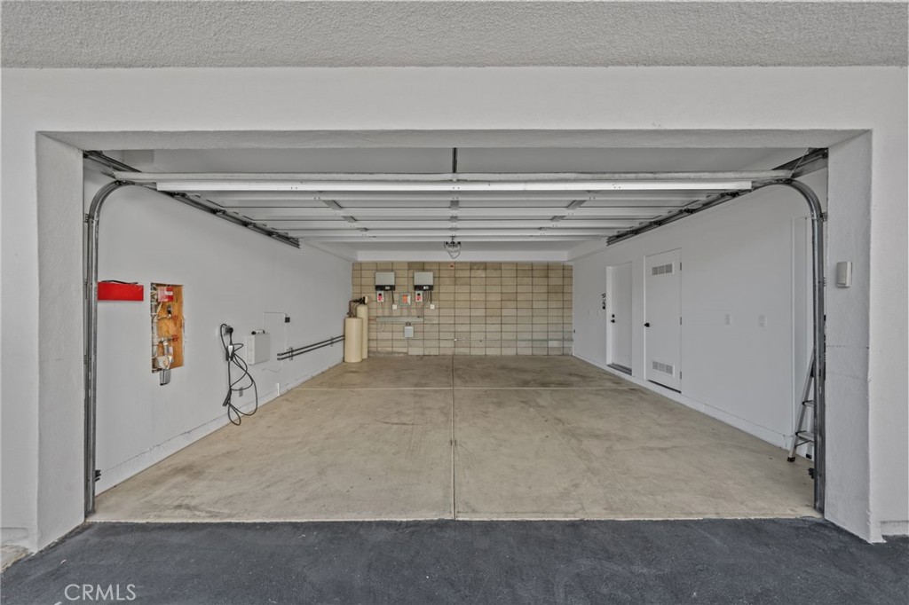 Palm Canyon (60040) - Residential