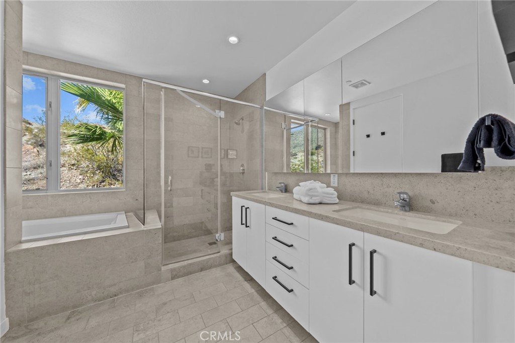 Palm Canyon (60040) - Residential