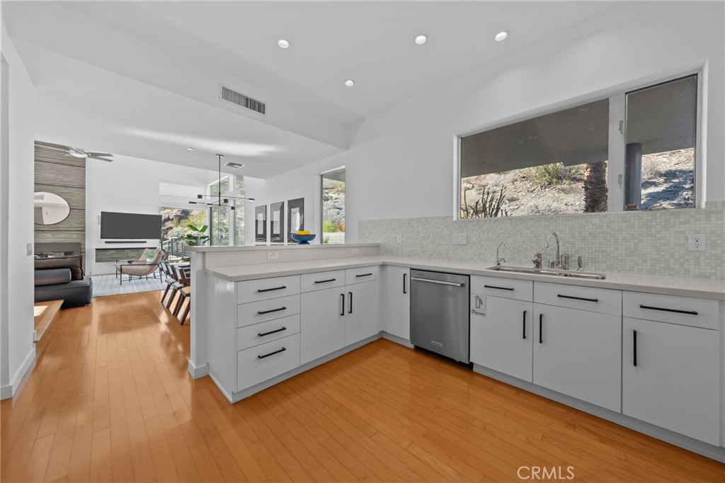 Palm Canyon (60040) - Residential