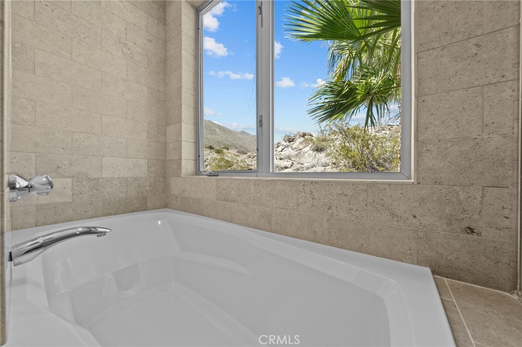 Palm Canyon (60040) - Residential