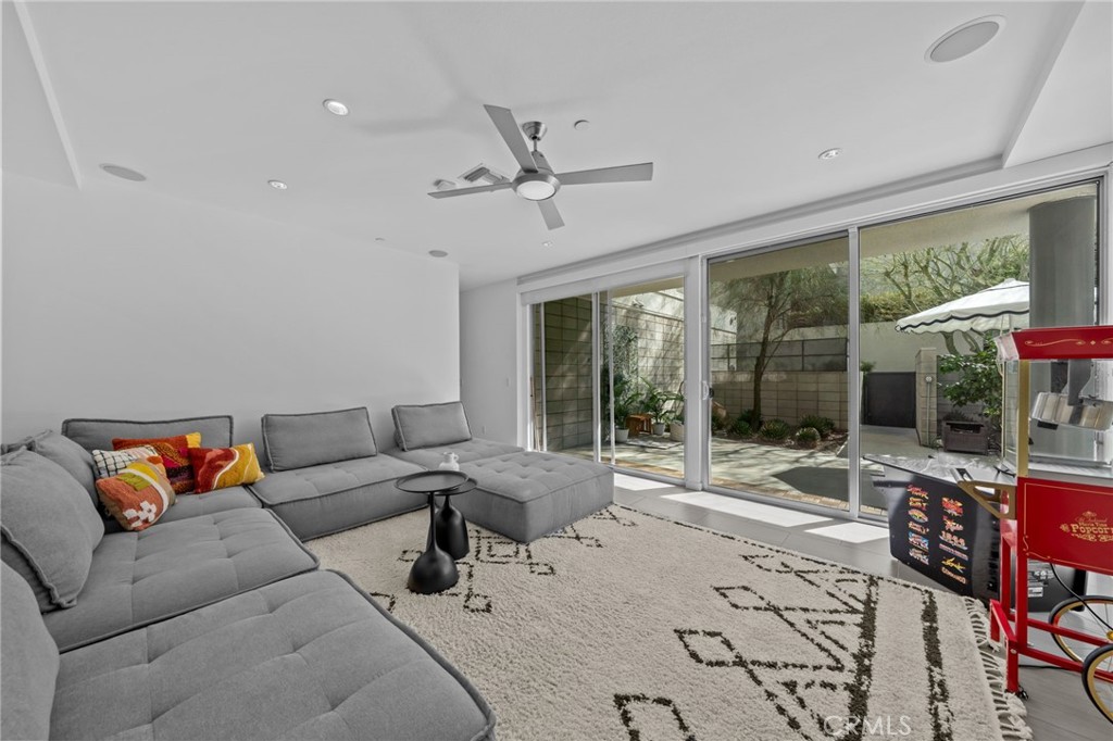 Palm Canyon (60040) - Residential