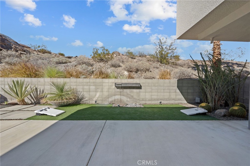 Palm Canyon (60040) - Residential