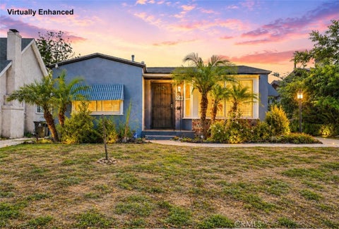 Photo of 5324 8th Avenue, Los Angeles, CA 90043 (MLS # SR26188313)