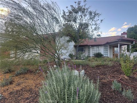 Photo of 11357 Gramercy Pl, Riverside, CA 92505 (MLS # CV26089672)