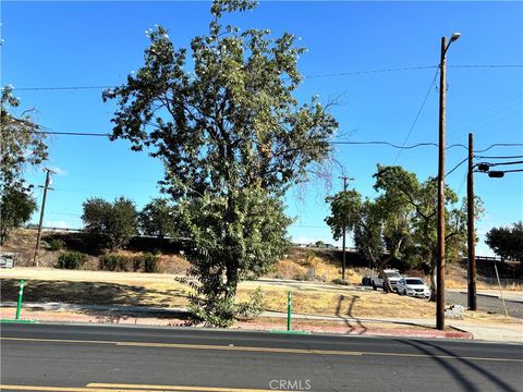Photo of 0 Belmont, Fresno, CA 93701 (MLS # FR25206445) Photo of 0 Belmont, Fresno, CA 93701 (MLS # FR25206445)