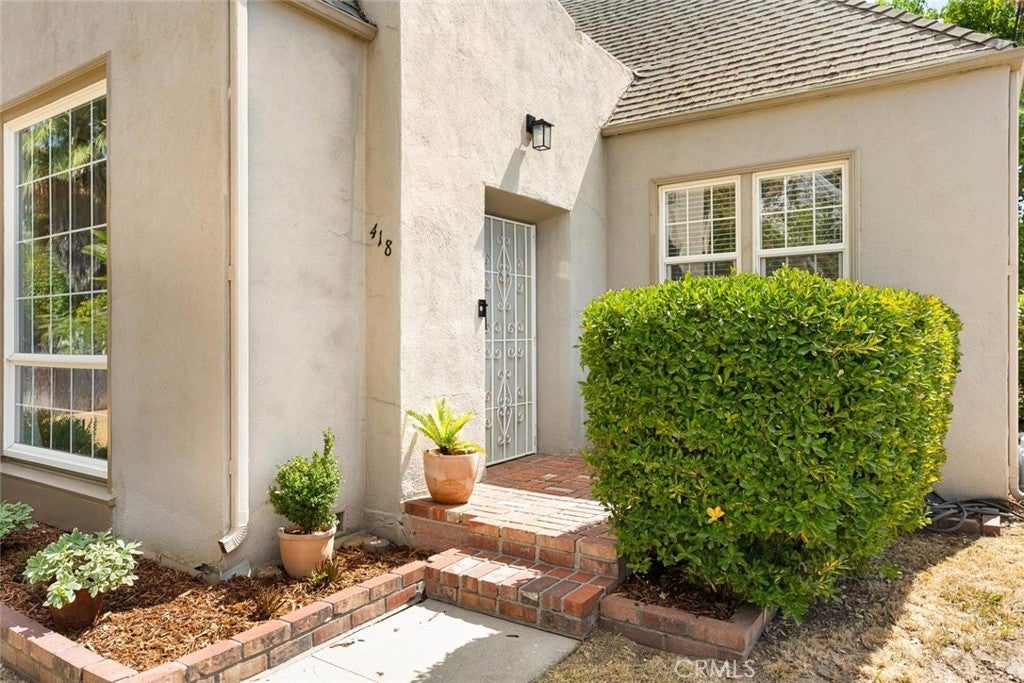 418 W Laurel Street