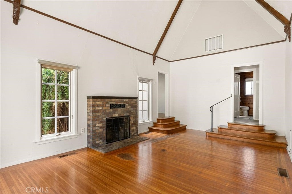 418 W Laurel Street