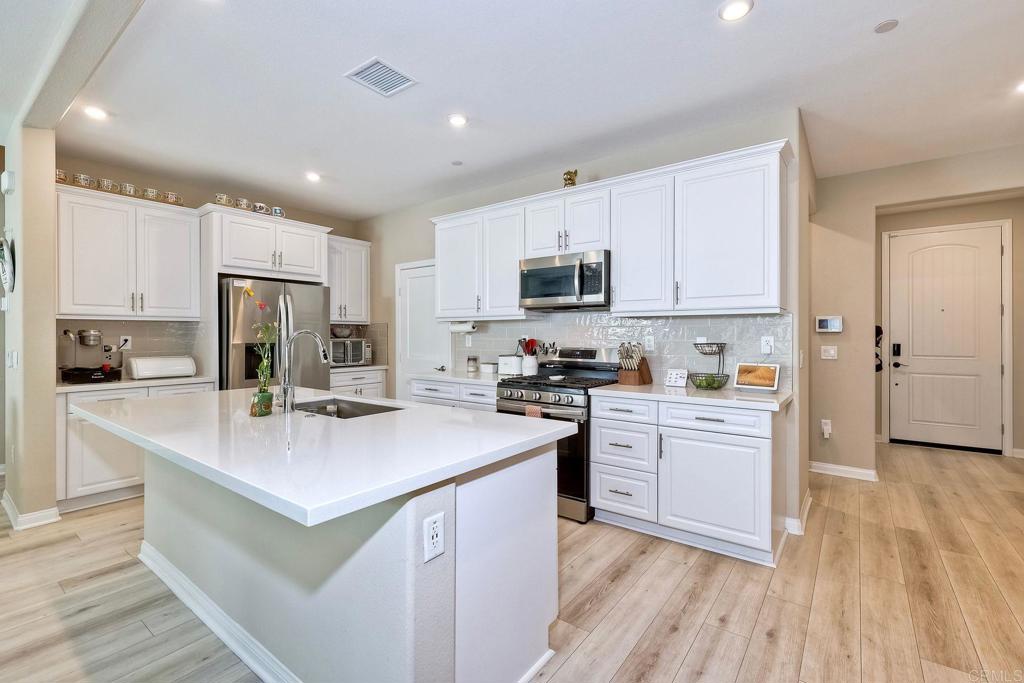 1715 Crabapple Way
