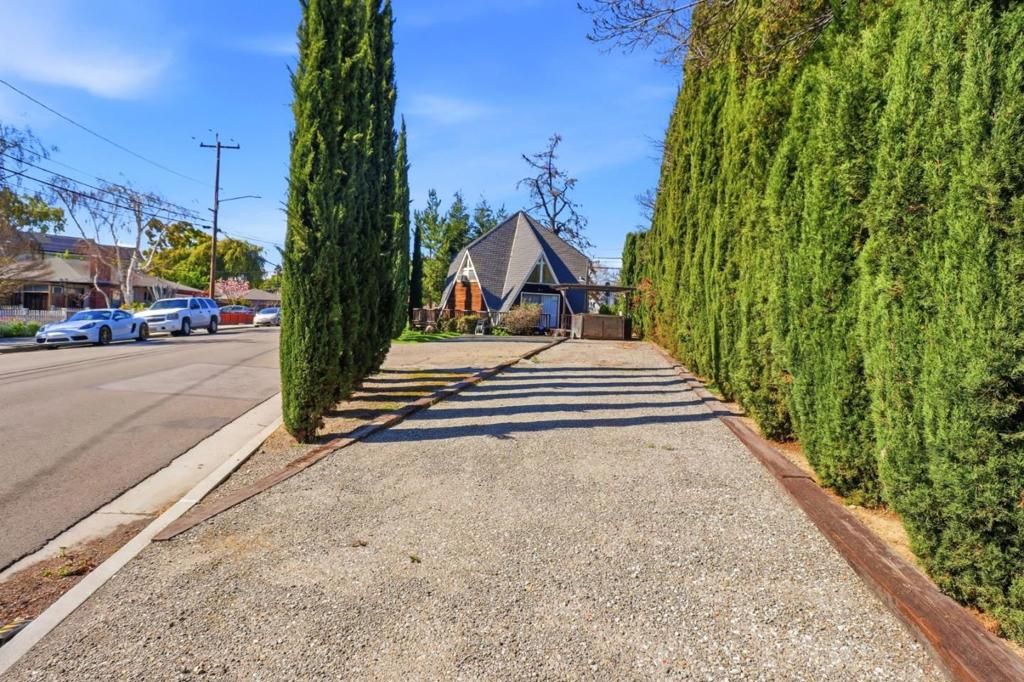 Photo of 702 Minnesota Avenue, San Jose, CA 95125 (MLS # ML82038693)