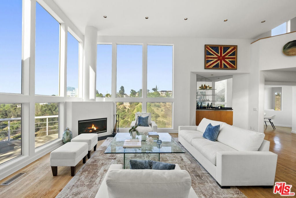 3670 Avenida Del Sol